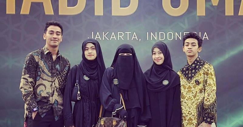 Biodata Dan Profil Adiba Khanza Anak Umi Pipik